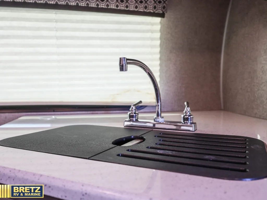 2019 Forest River Flagstaff Micro Lite 25FKS, Photos photo 10