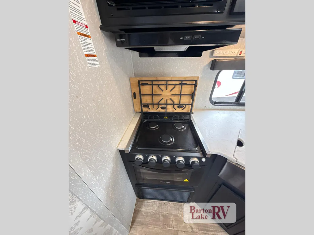 2022 Forest River Cherokee 294KM, Photos photo 17