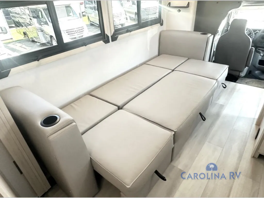 2027 Forest River Sunseeker 3150S, Photos photo 18