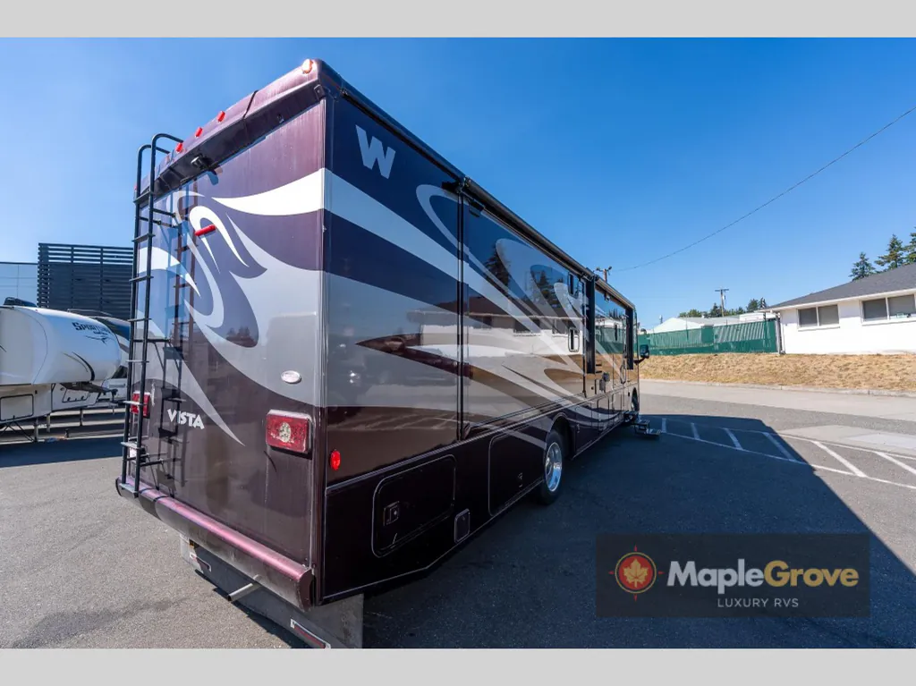 2014 Winnebago Vista 35B, Photos photo 8