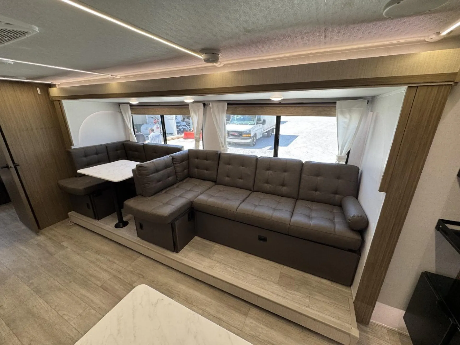 2025 Forest River Salem Cruise Lite 28VBXL - Photo 4