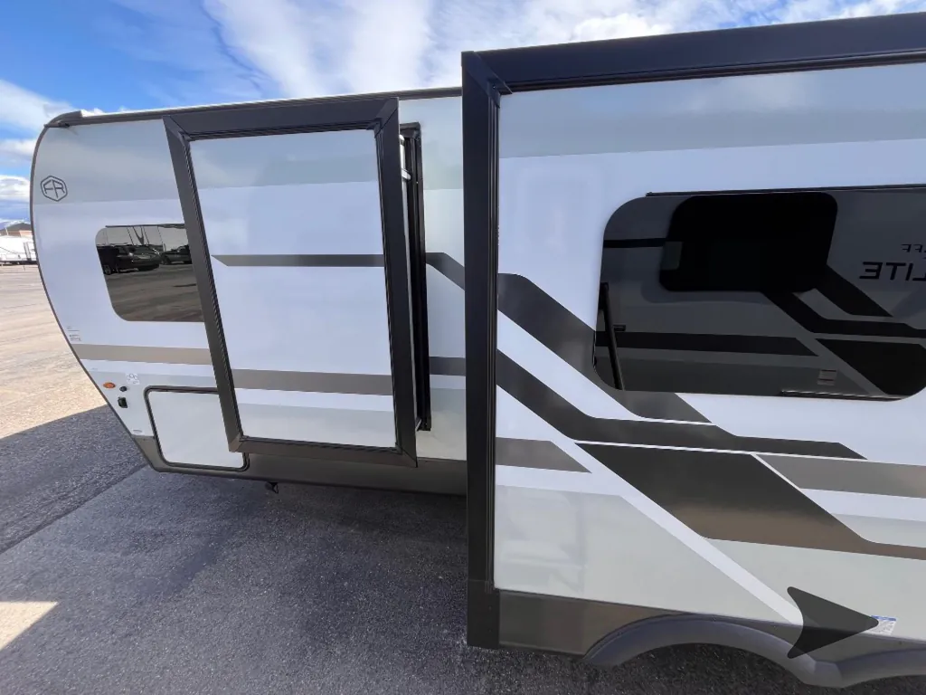 2026 Forest River Flagstaff Micro Lite 25FBD, Photos photo 4