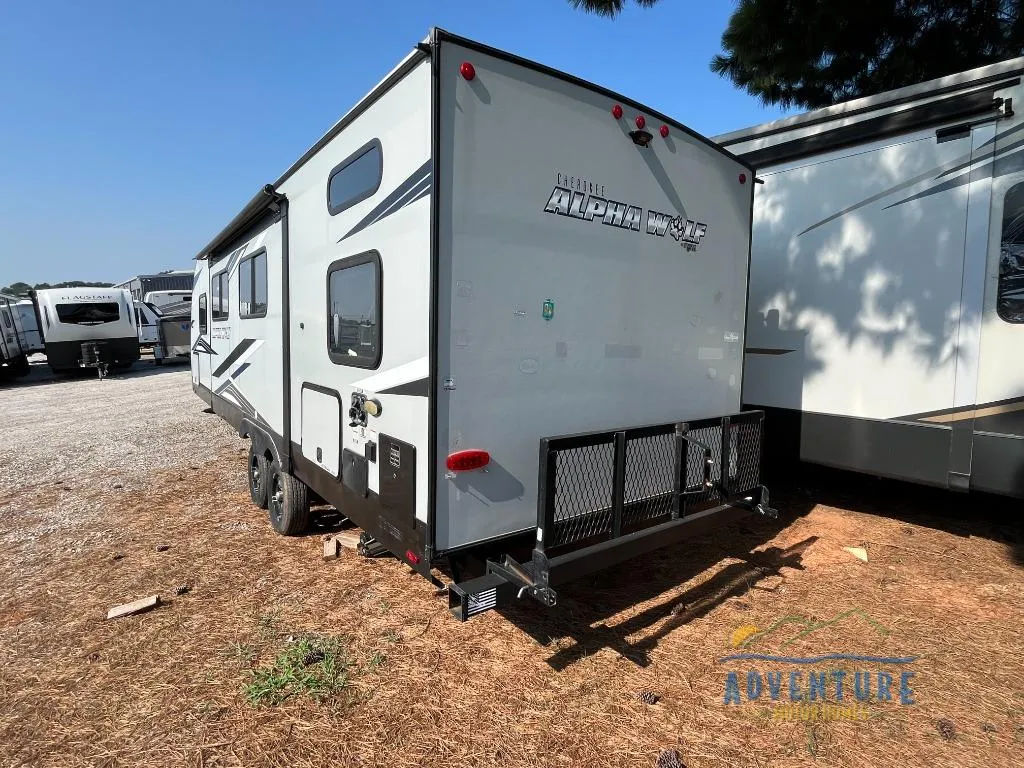 2022 Forest River Cherokee Alpha Wolf 26DBH - Photo 4