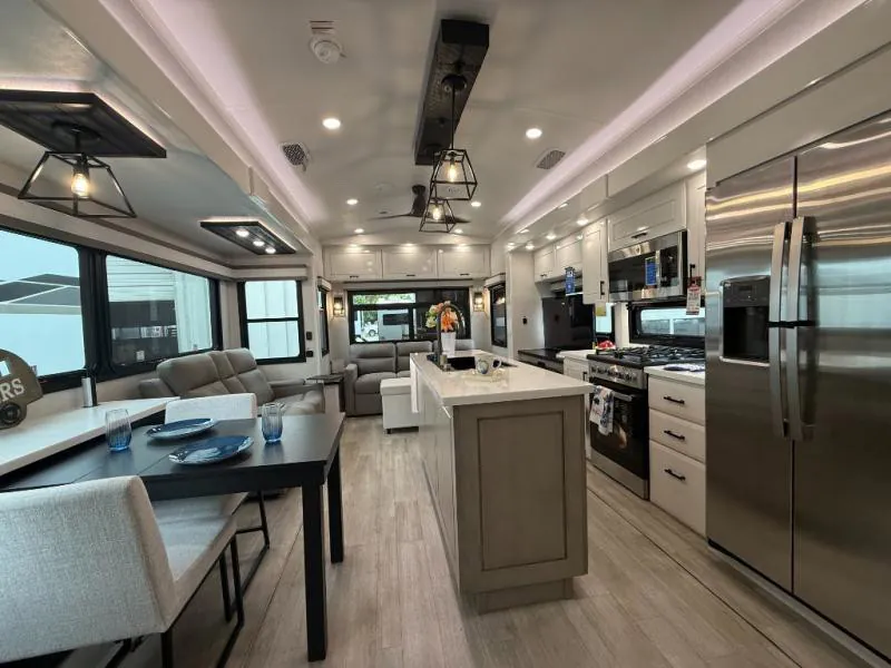 2026 Jayco Pinnacle 36FBTS, Photos photo 4
