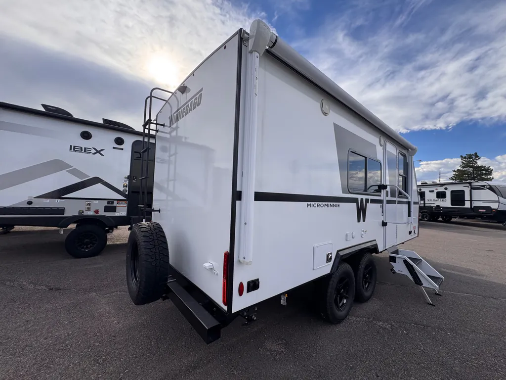 2027 Winnebago Micro Minnie 2108DS, Photos photo 4