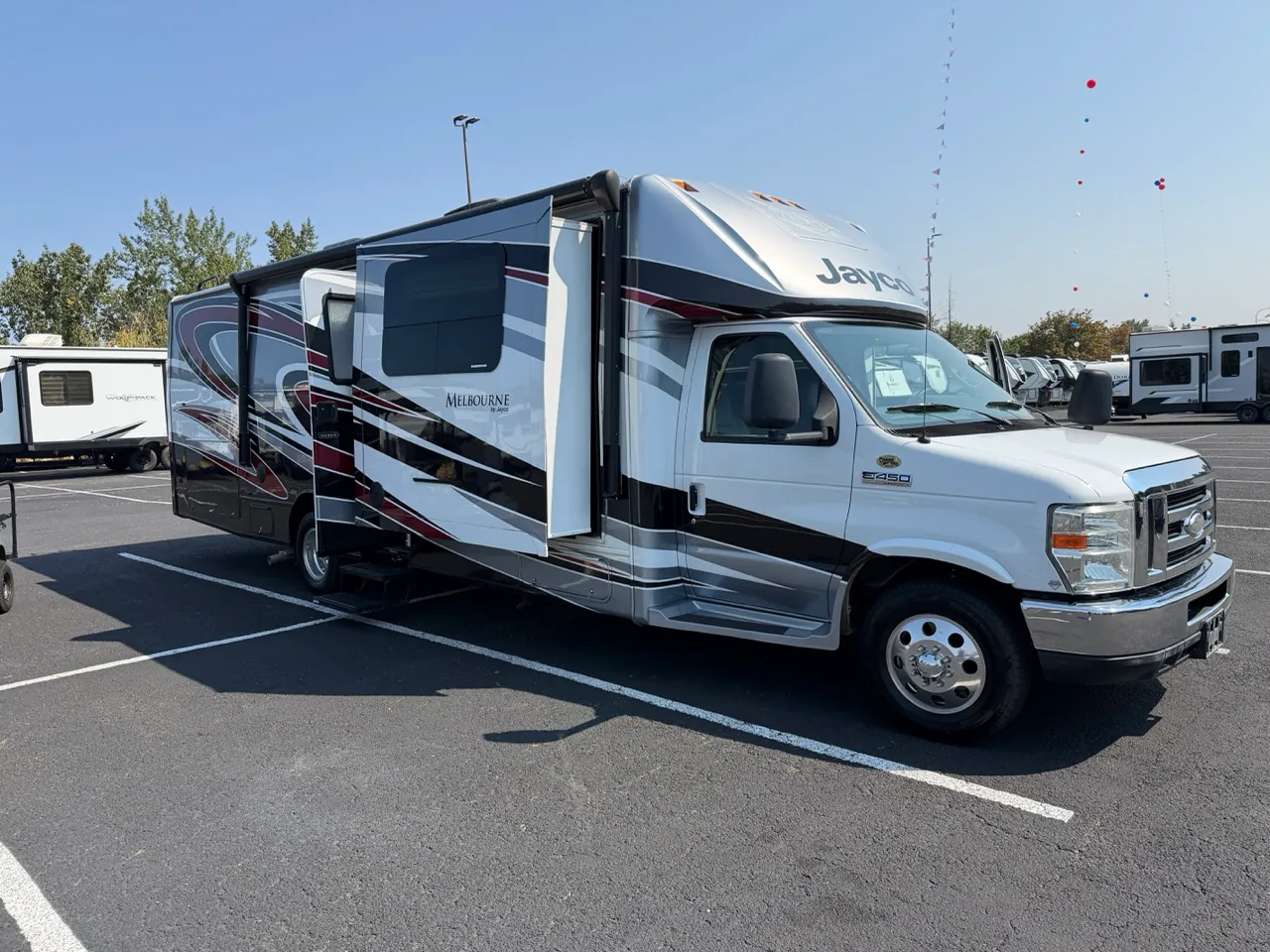 2015 Jayco Melbourne 29D - Photo 2