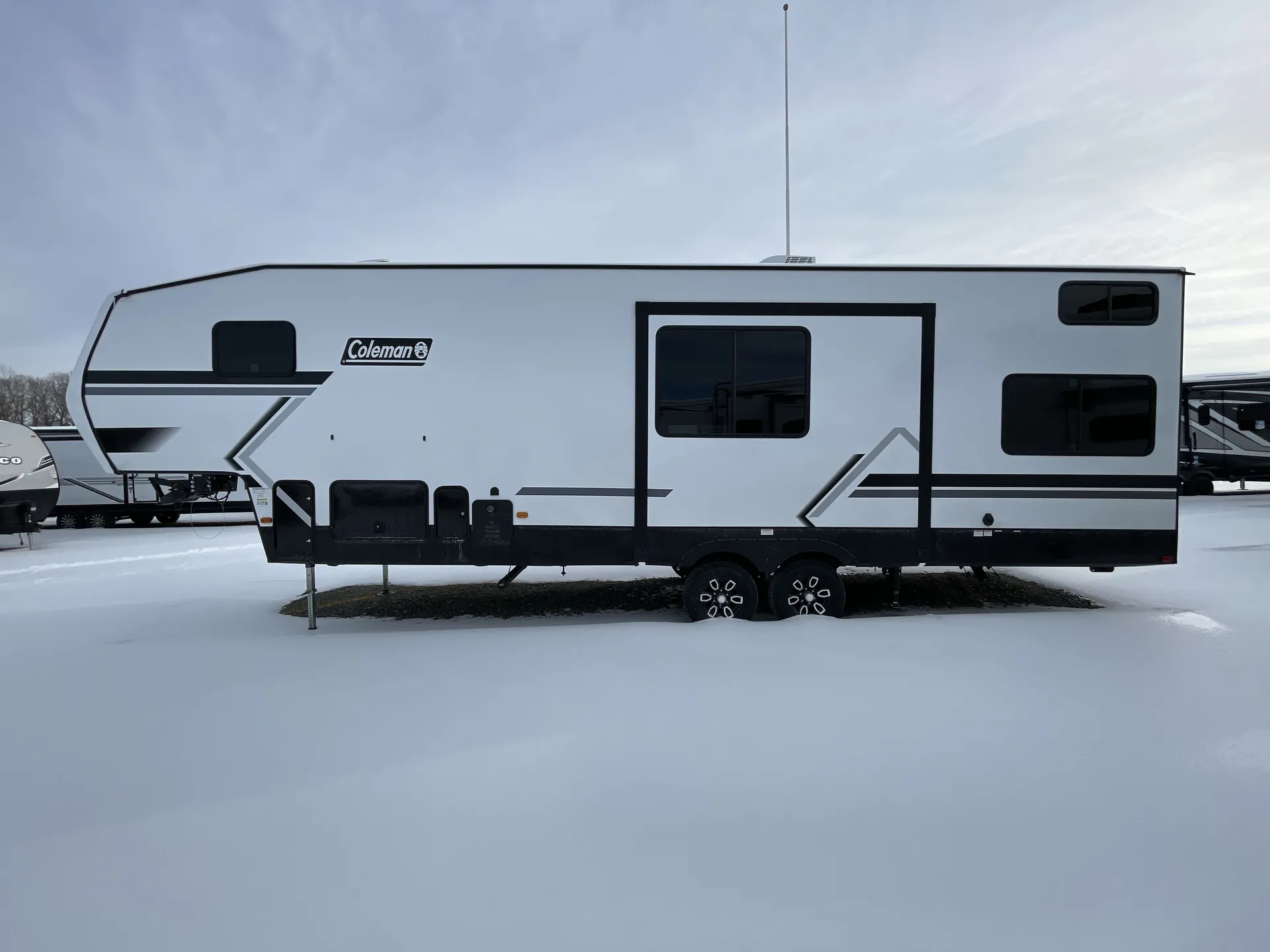 2026 Keystone Coleman Legacy 3000LOFT - Photo 3