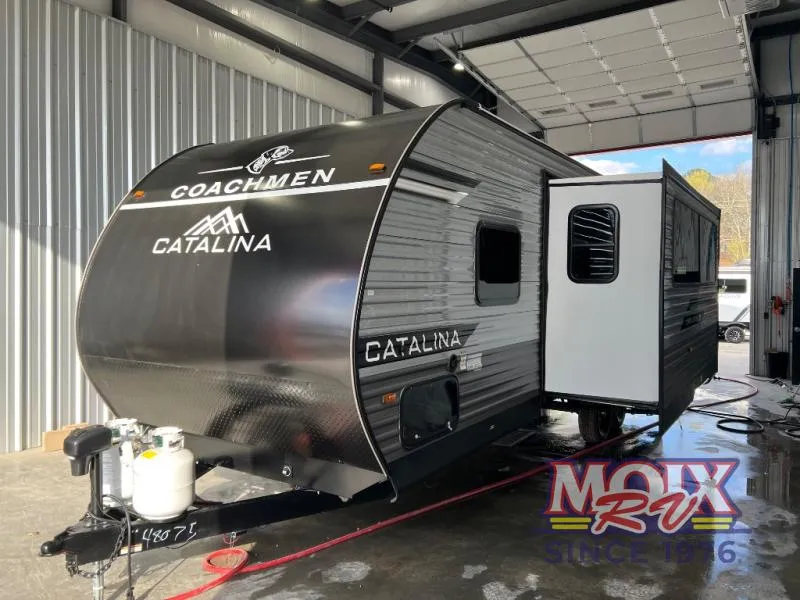 2026 Coachmen Catalina Summit Series 8 261BHS - Photo 4
