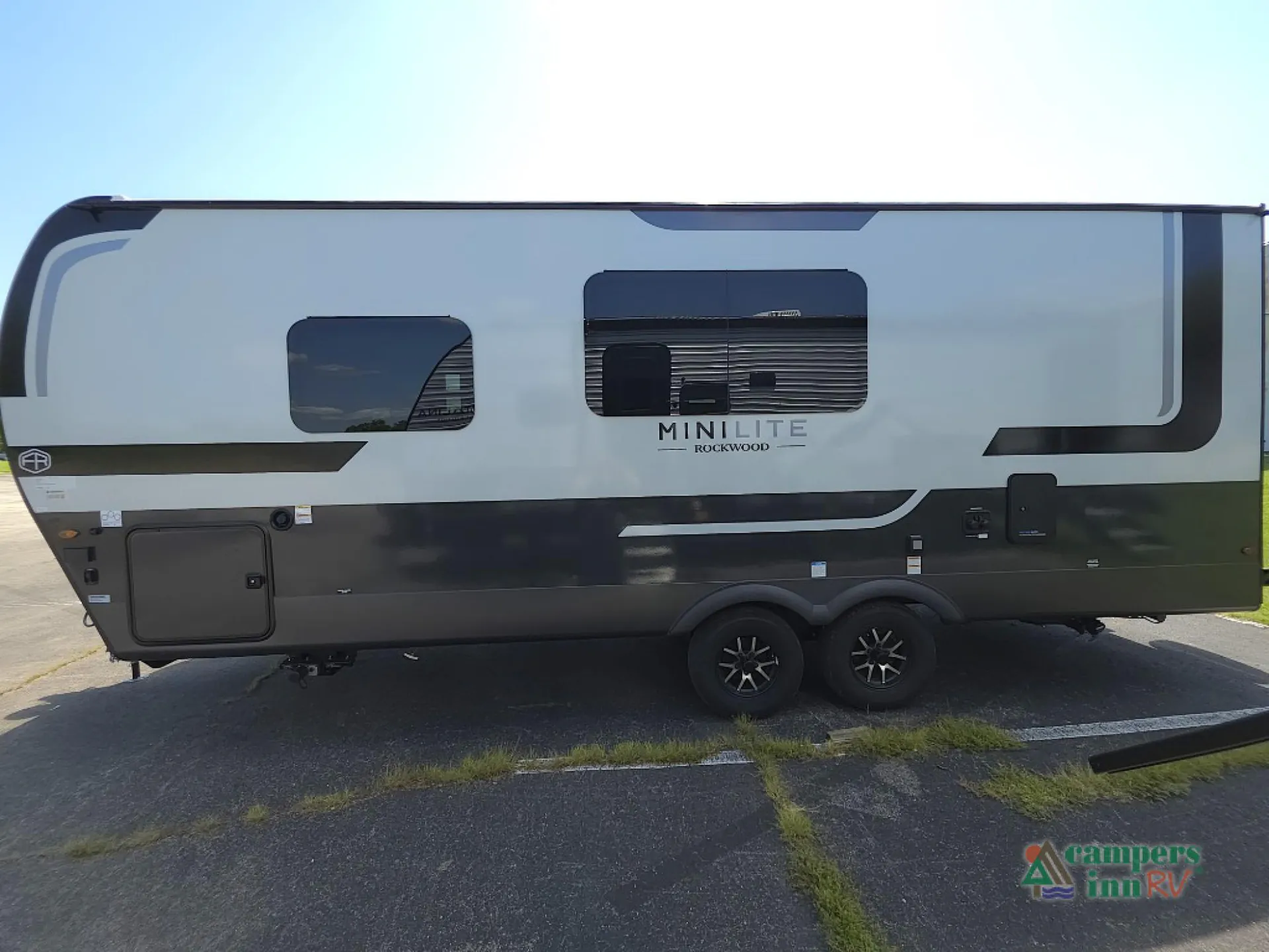 2027 Forest River RV Rockwood Mini Lite 2524FBT — Photo 6