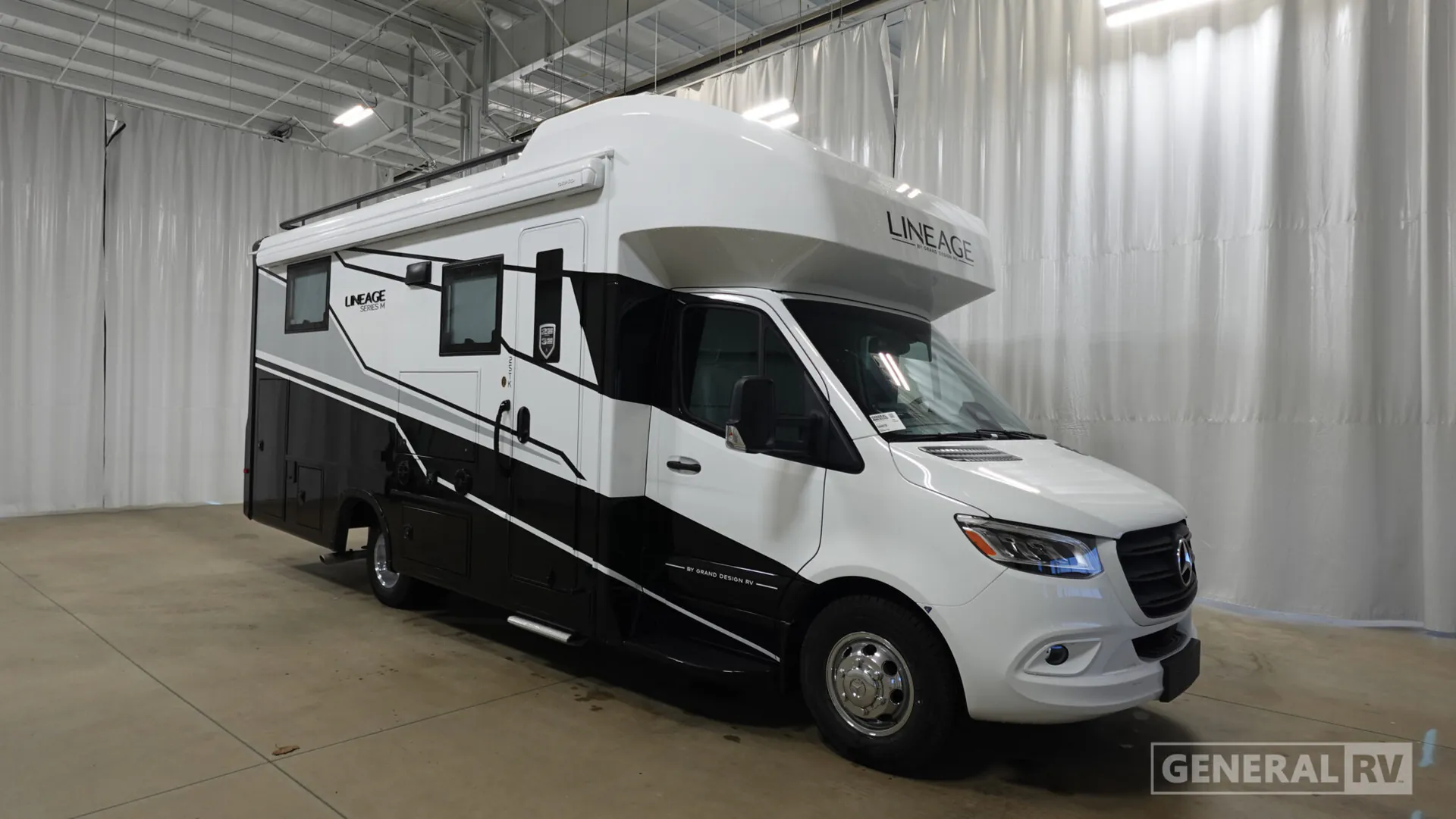 2026 Grand Design Lineage Series M 25TK - Photo 2