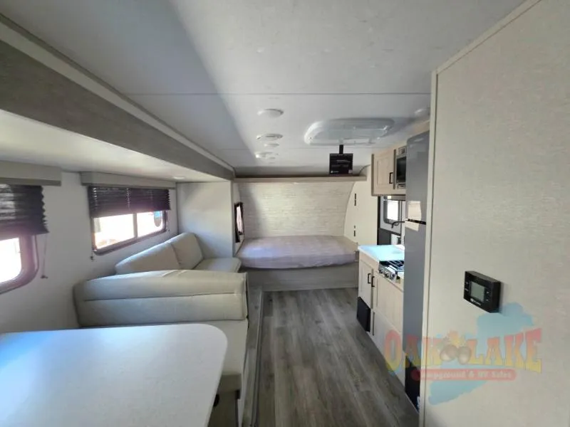 2026 Coachmen RV Catalina Summit Series 7 184MKS - Photo 4