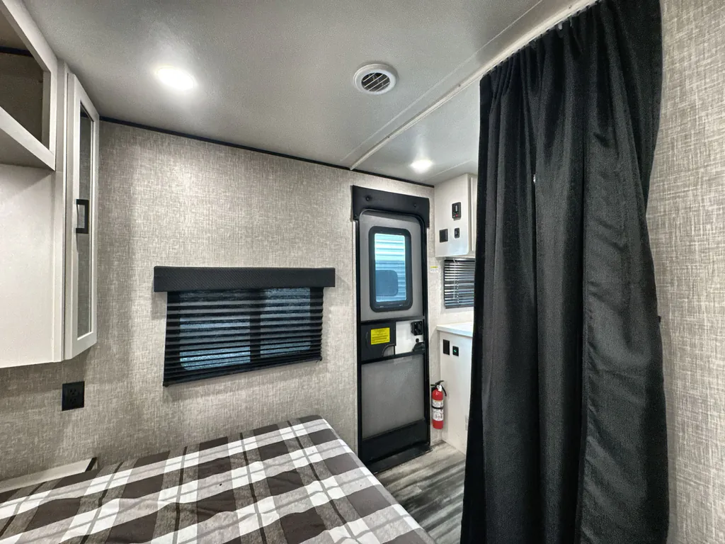 2025 Jayco Jay Flight SLX 210QB, Photos photo 13