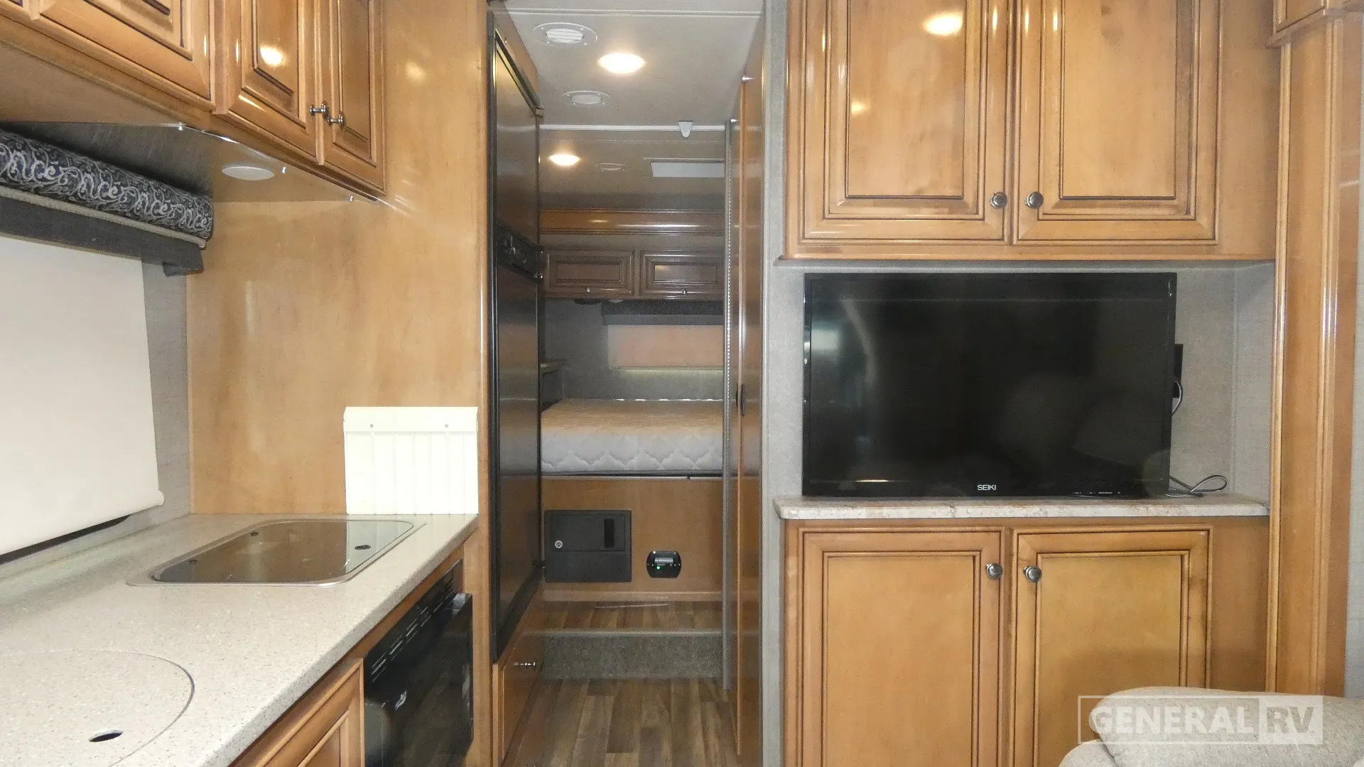 2017 Thor Motor Coach Synergy SP24 - Photo 3
