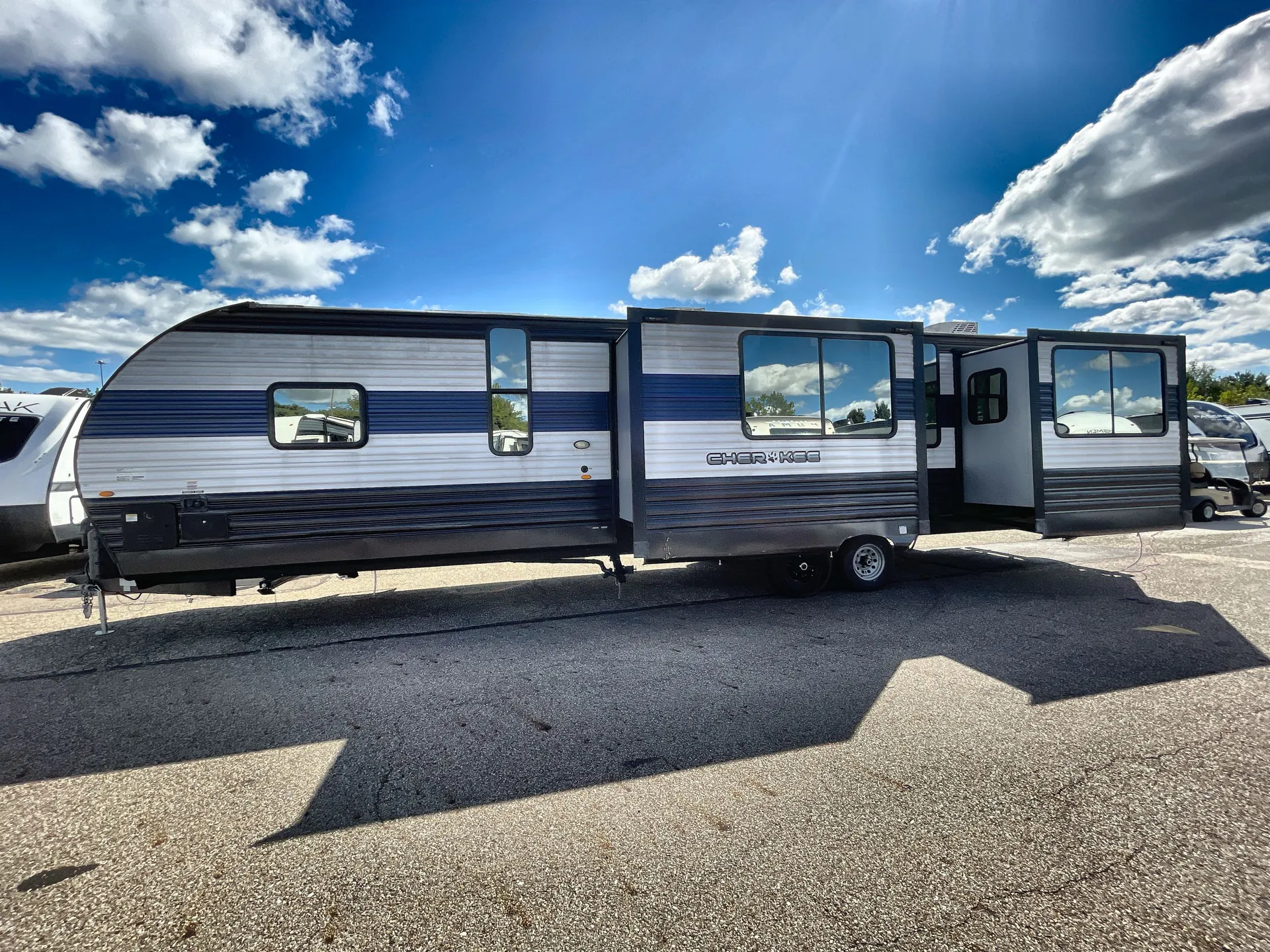 2023 Forest River Cherokee 306MM — off campside