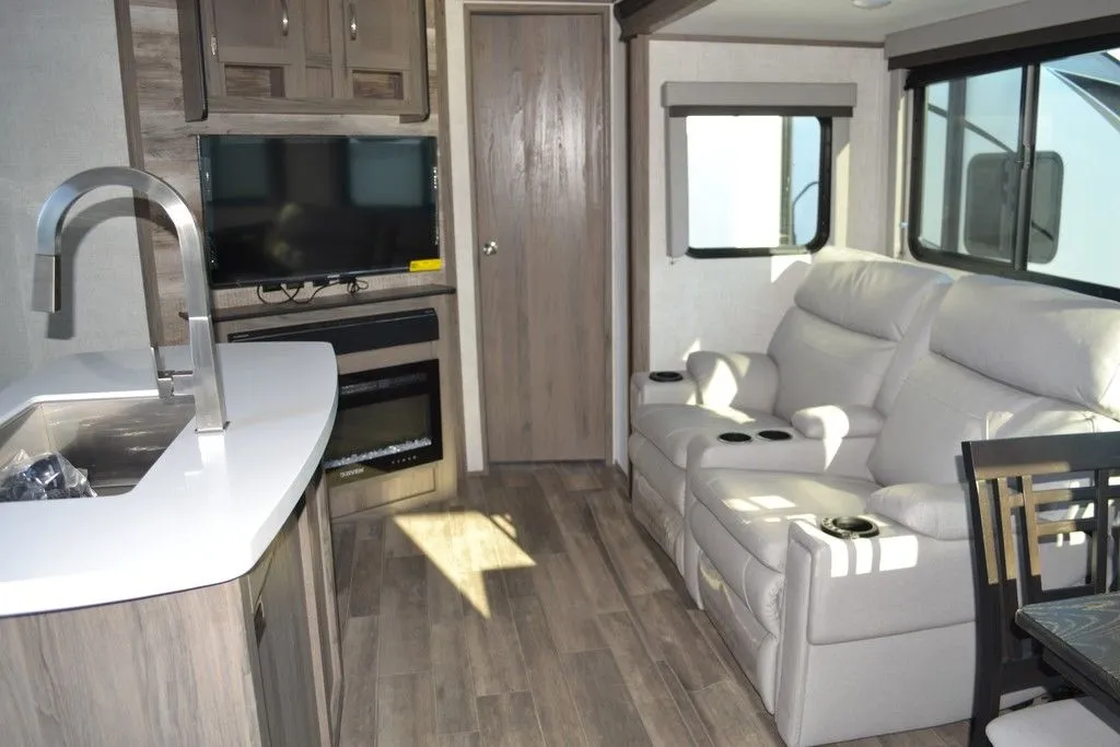 2024 Gulf Stream Envision 333BH, Photos photo 40