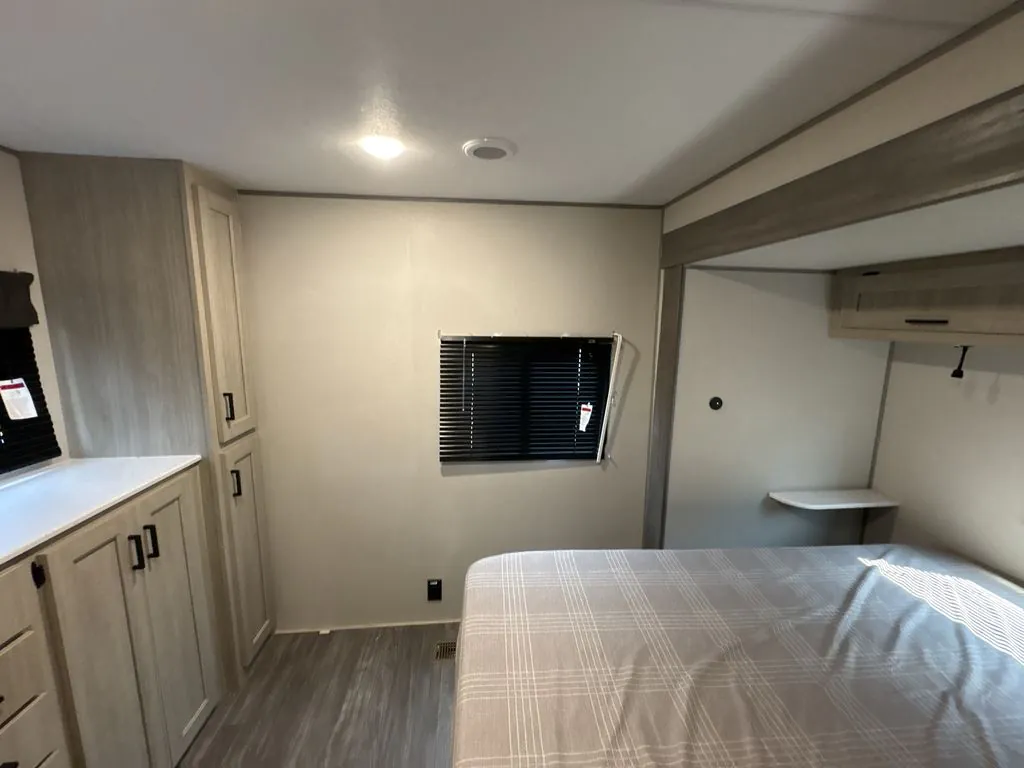 2026 Forest River Aurora 34BHTS 2 QUEEN BEDS, Photos photo 26