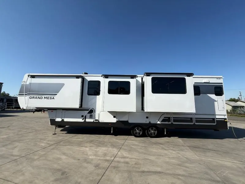 2026 Forest River Puma Grand Mesa 394RKL - Photo 3
