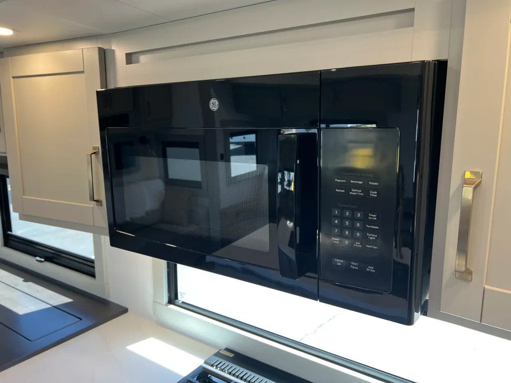 2026 Brinkley Model Z 3515, Photos photo 14