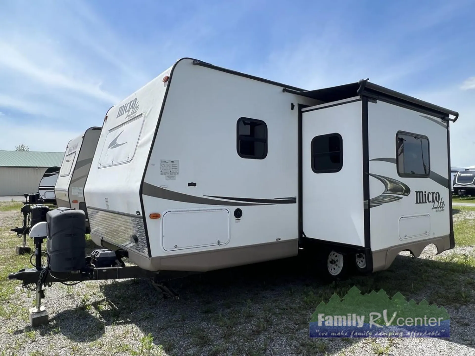 2015 Forest River Flagstaff Micro Lite 21DS - Photo 4