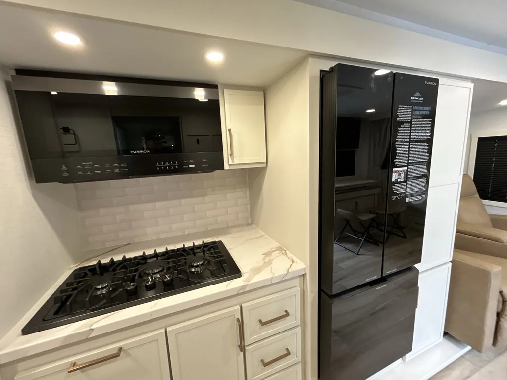 2026 Brinkley Model Ix 23X, Photos photo 10