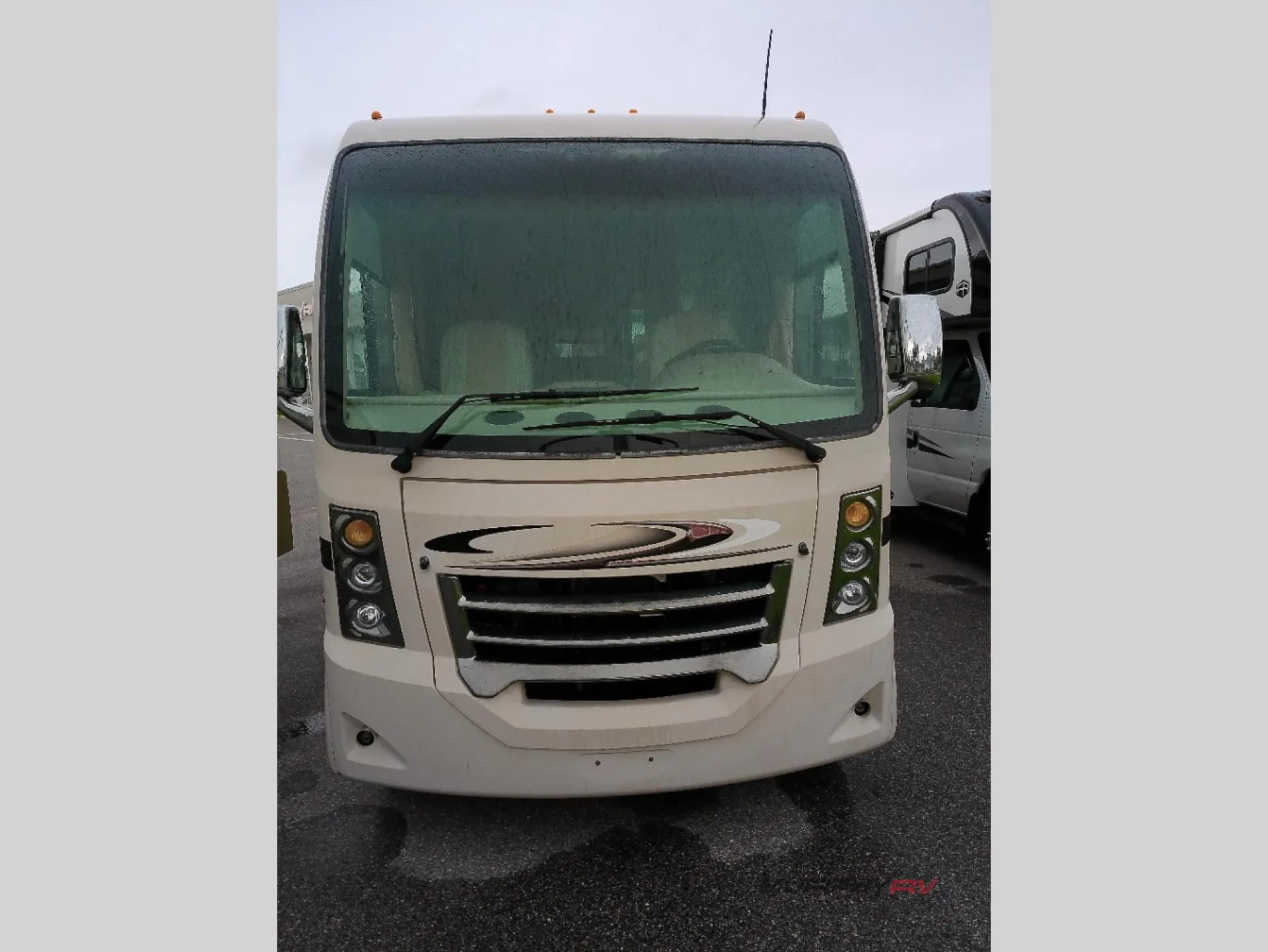 2017 Thor Motor Coach Vegas 24.1 - Photo 3