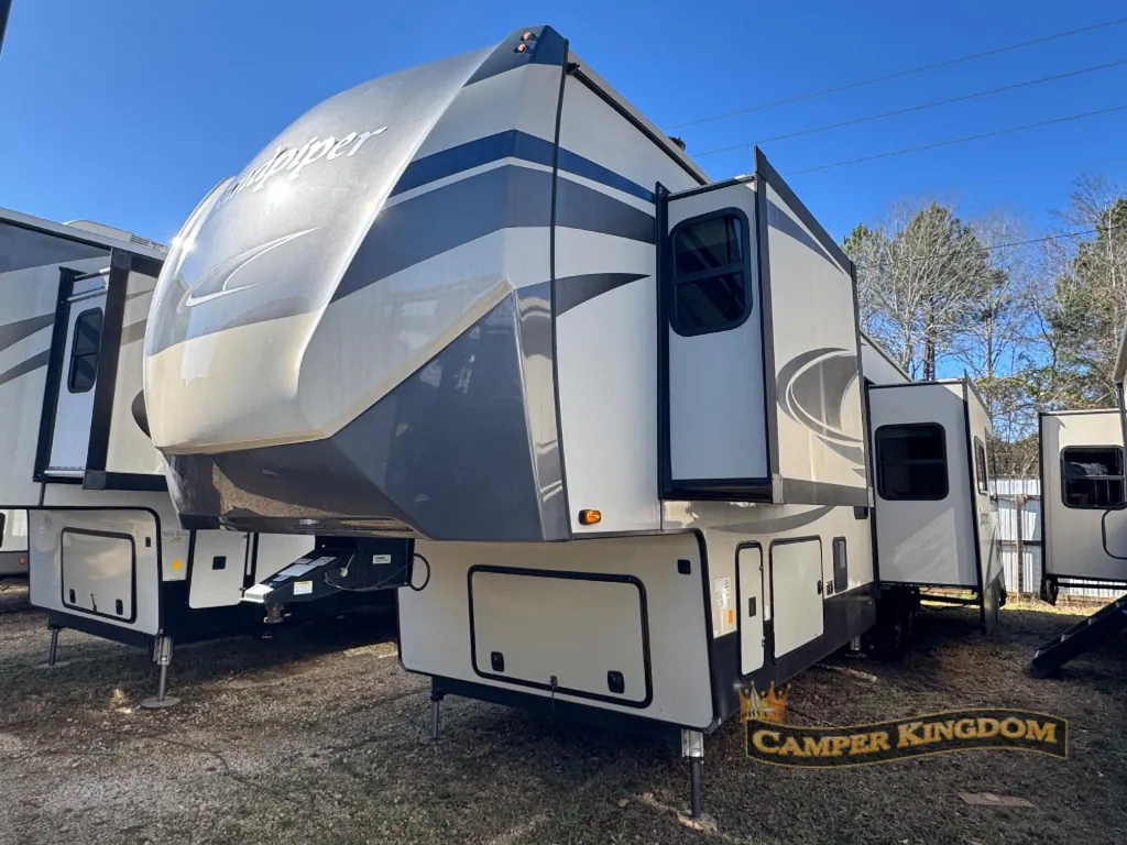 2020 Forest River Sandpiper 384QBOK, Photos photo 5