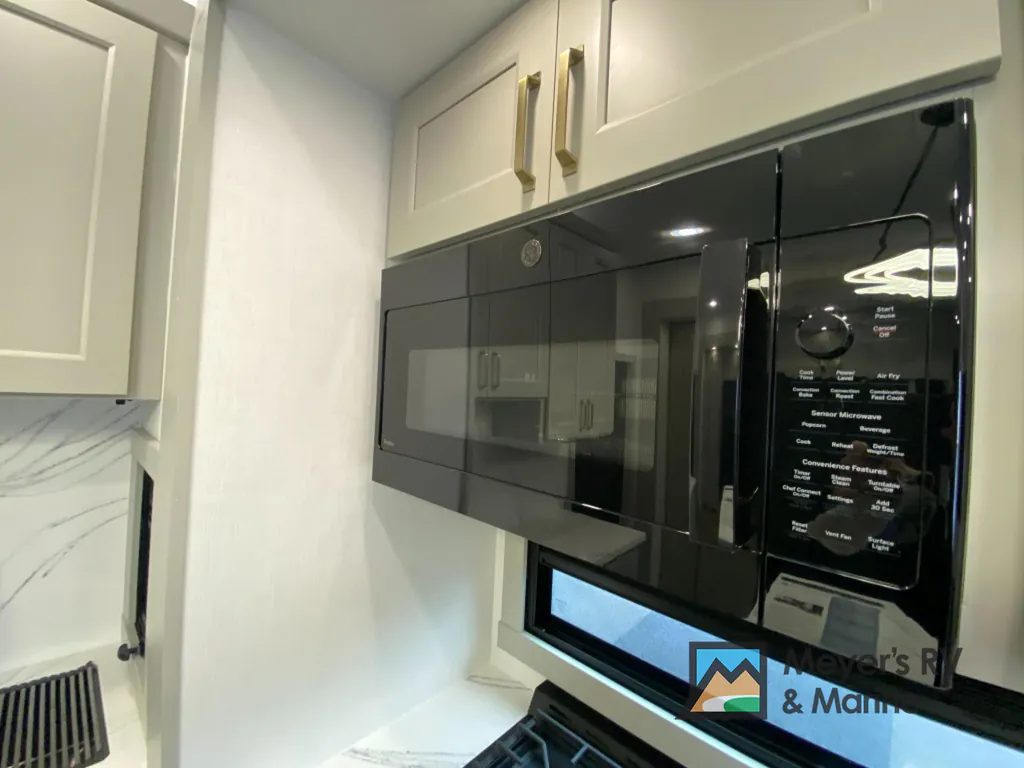 2026 Brinkley Model G 3950, Photos photo 19