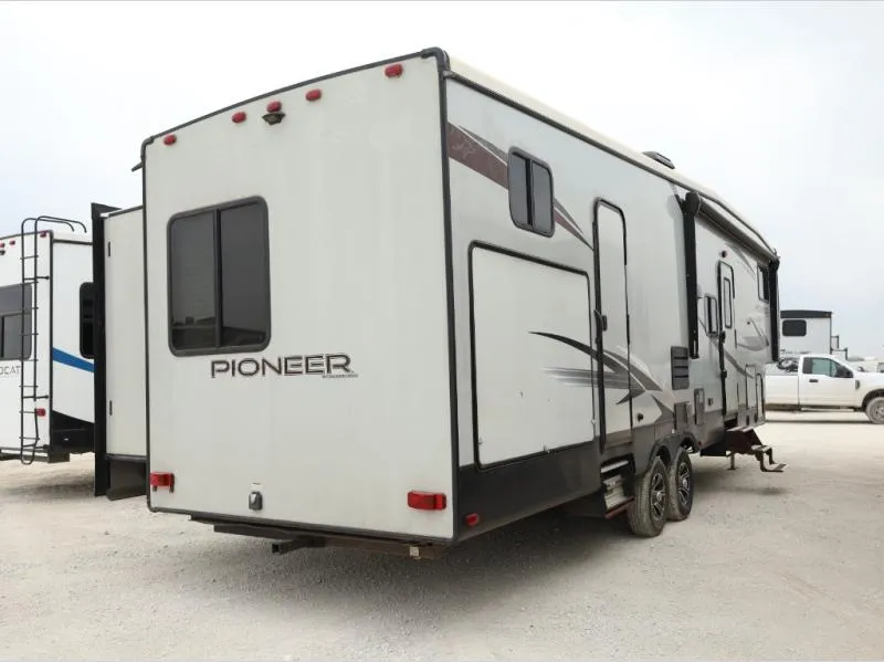 2020 Heartland Pioneer Used    327 - Photo 4
