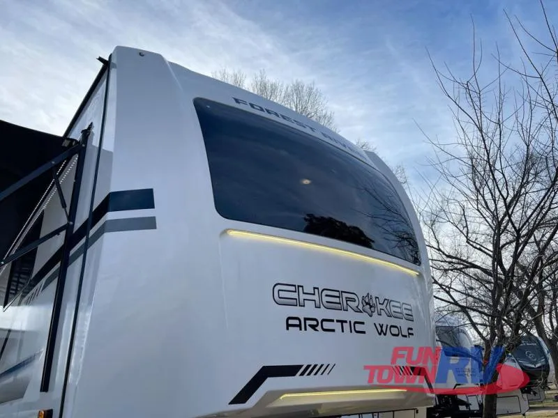 2025 Forest River Cherokee Arctic Wolf 3800DECK - Photo 3