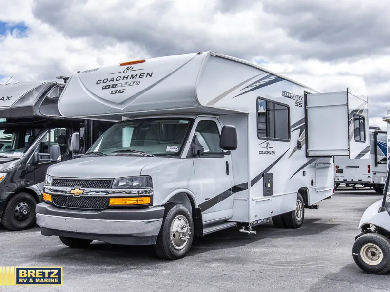 2026 Coachmen Freelander 21RSS - Photo 4