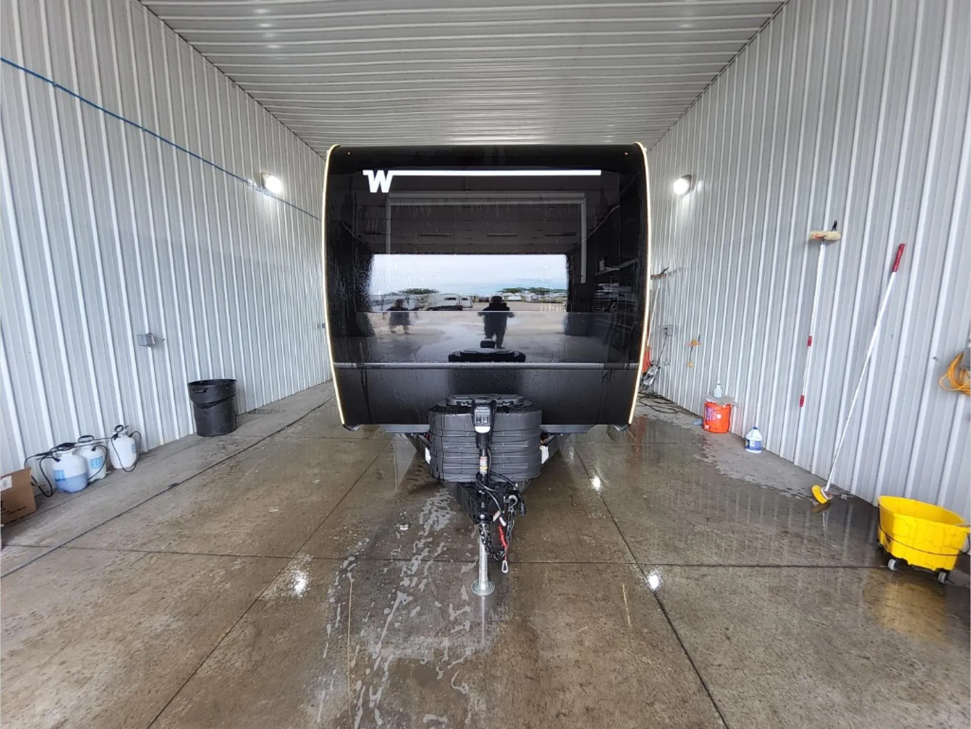 2026 Winnebago Thrive 29RLO - Photo 3