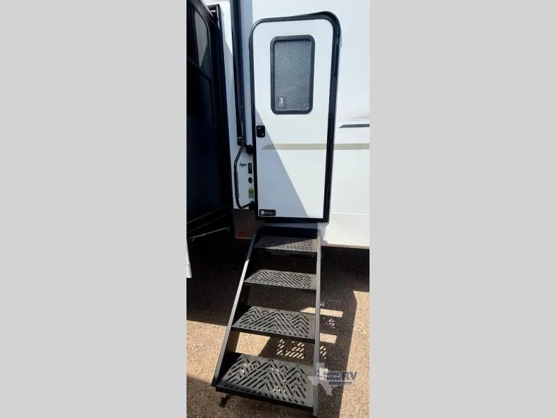 2027 Keystone Sprinter 3950SSP - Photo 4