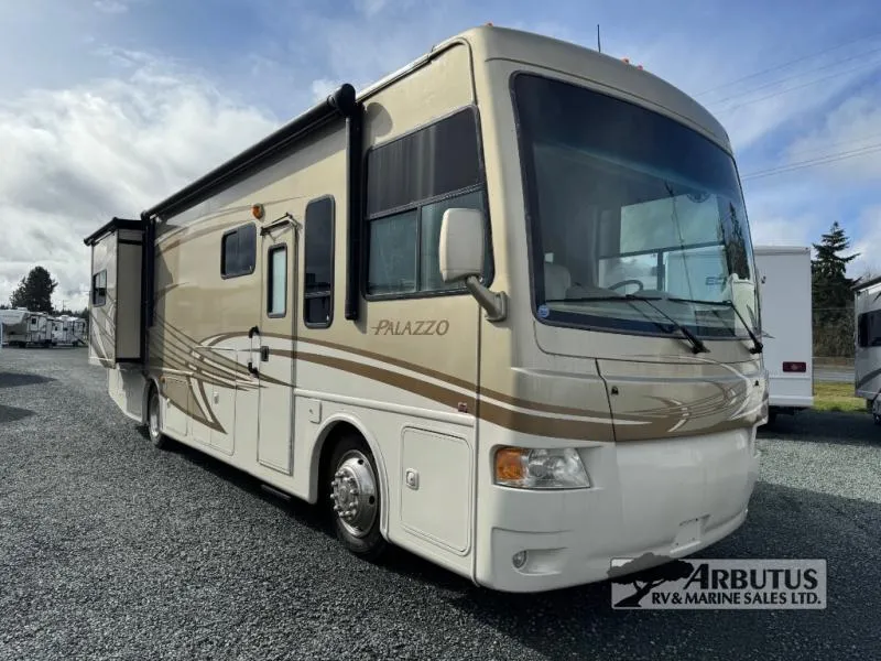 2013 Thor Motor Coach Palazzo 33 1 - Main photo