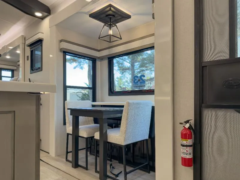 2026 Jayco Pinnacle 39FLOK - Photo 4