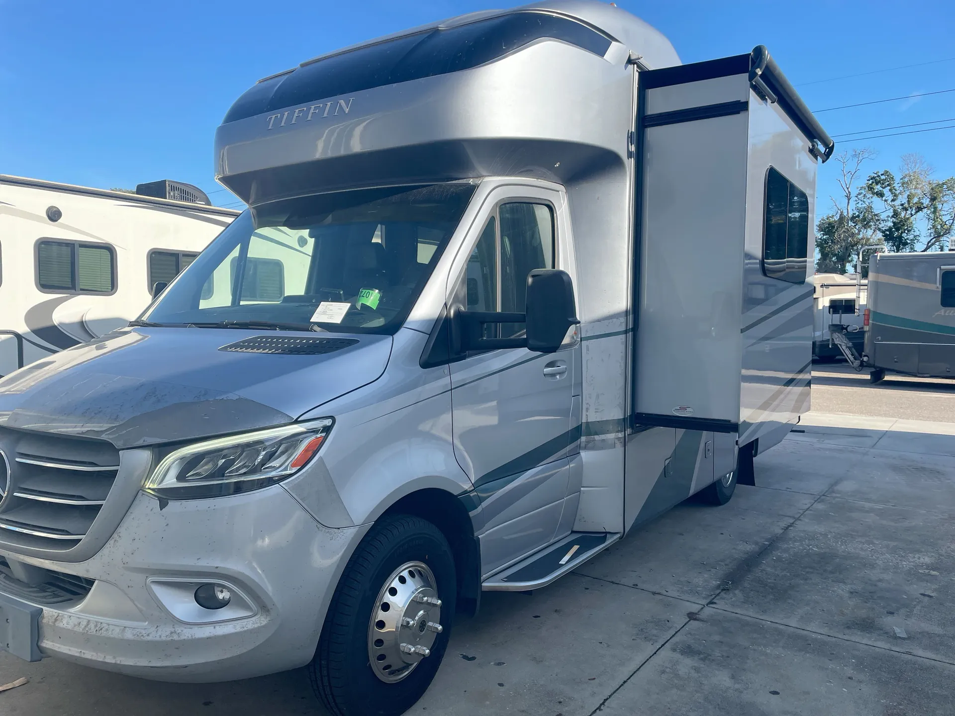 2020 Tiffin Wayfarer 25 QW dealer photo 1 from Camping World