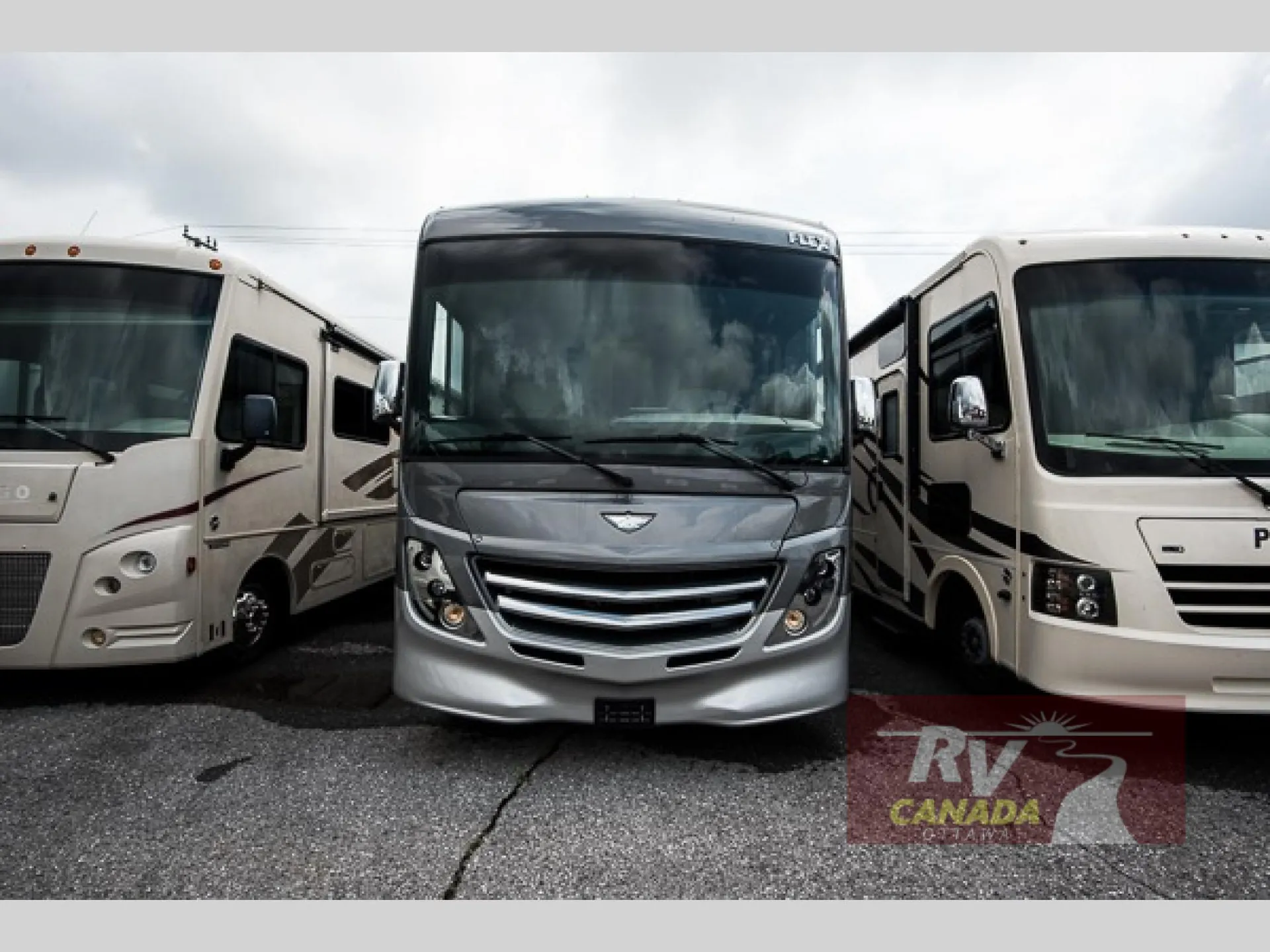 2024 Fleetwood Flex 32S - Photo 3
