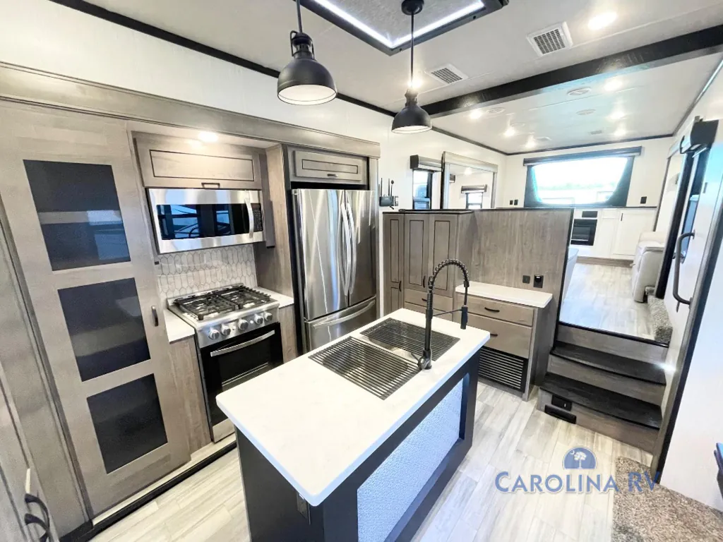 2022 Forest River Cedar Creek 385TH, Photos photo 21