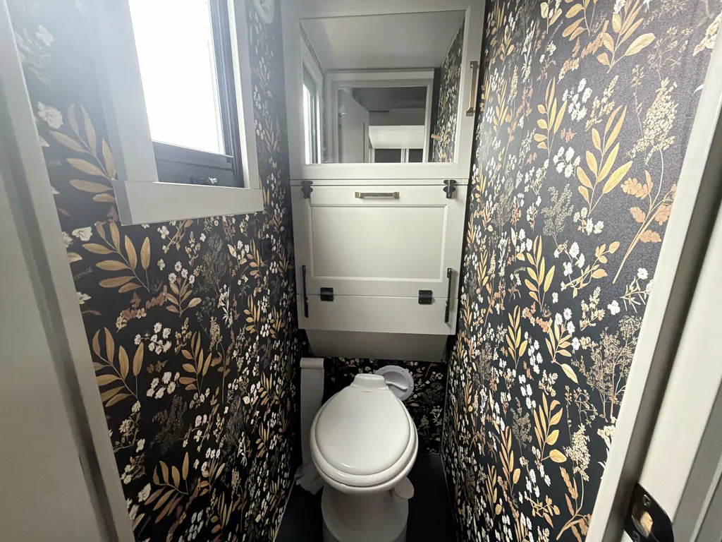 2025 Brinkley Model G 3950, Photos photo 21