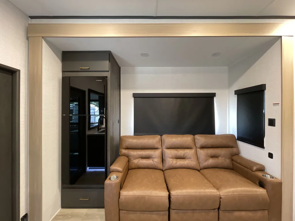 2027 Forest River Nightfall 380N, Photos photo 3