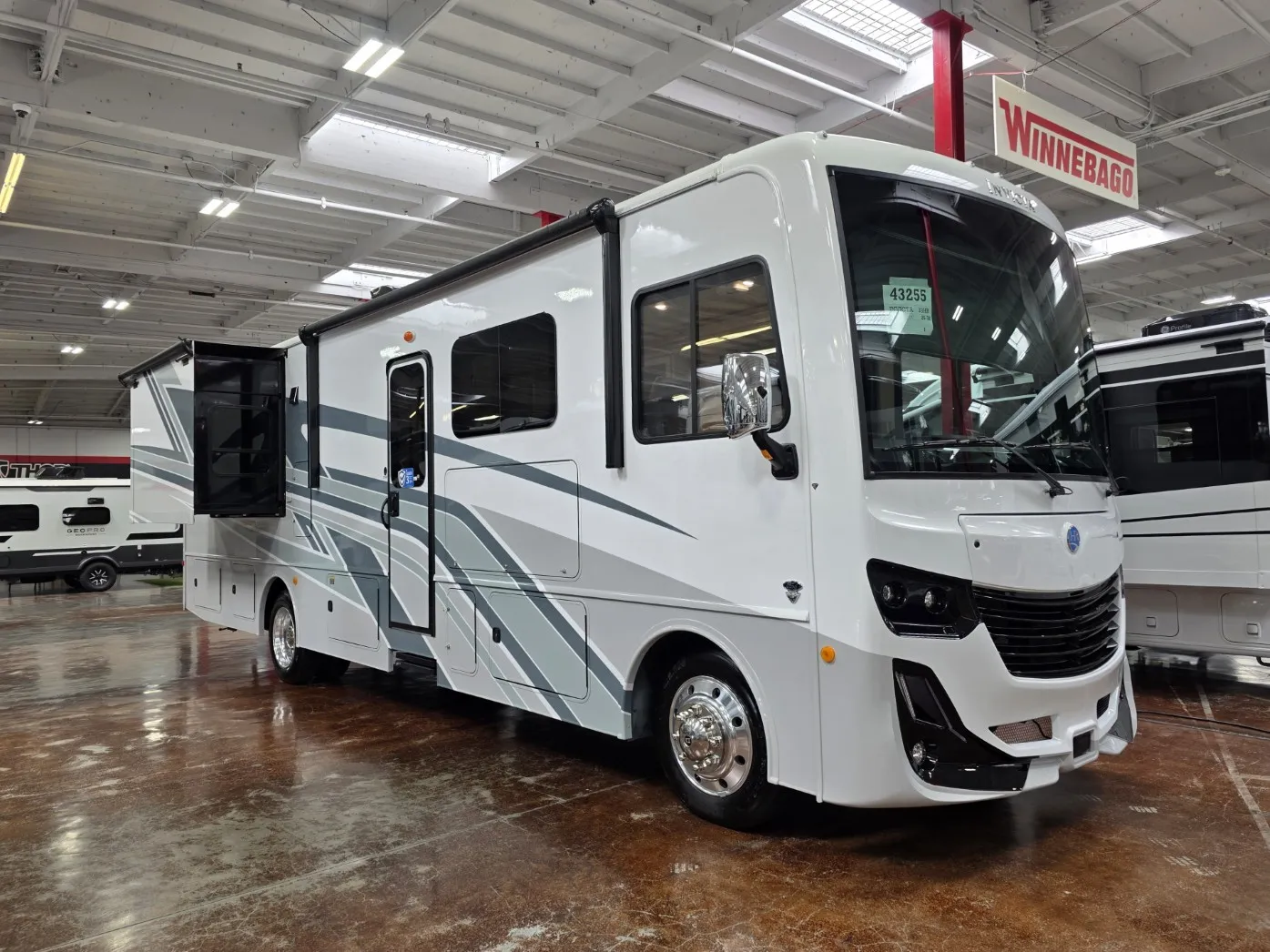 2026 Holiday Rambler Invicta 33HB - Photo 2