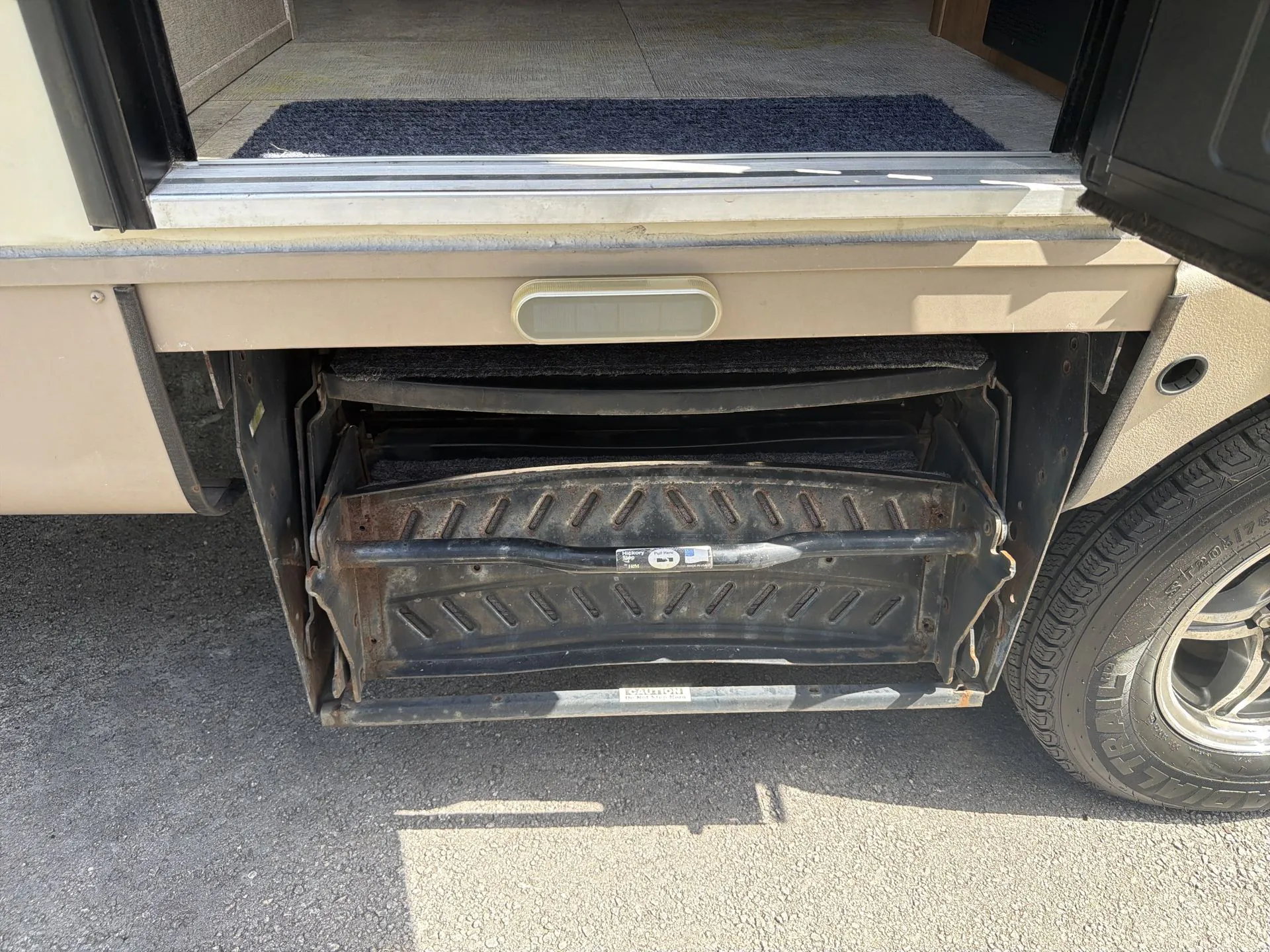 2019 Forest River Rockwood Mini Lite 2511S - Photo 2