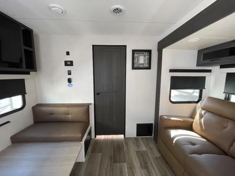 2026 Venture RV SportTrek ST271VRB - Photo 2