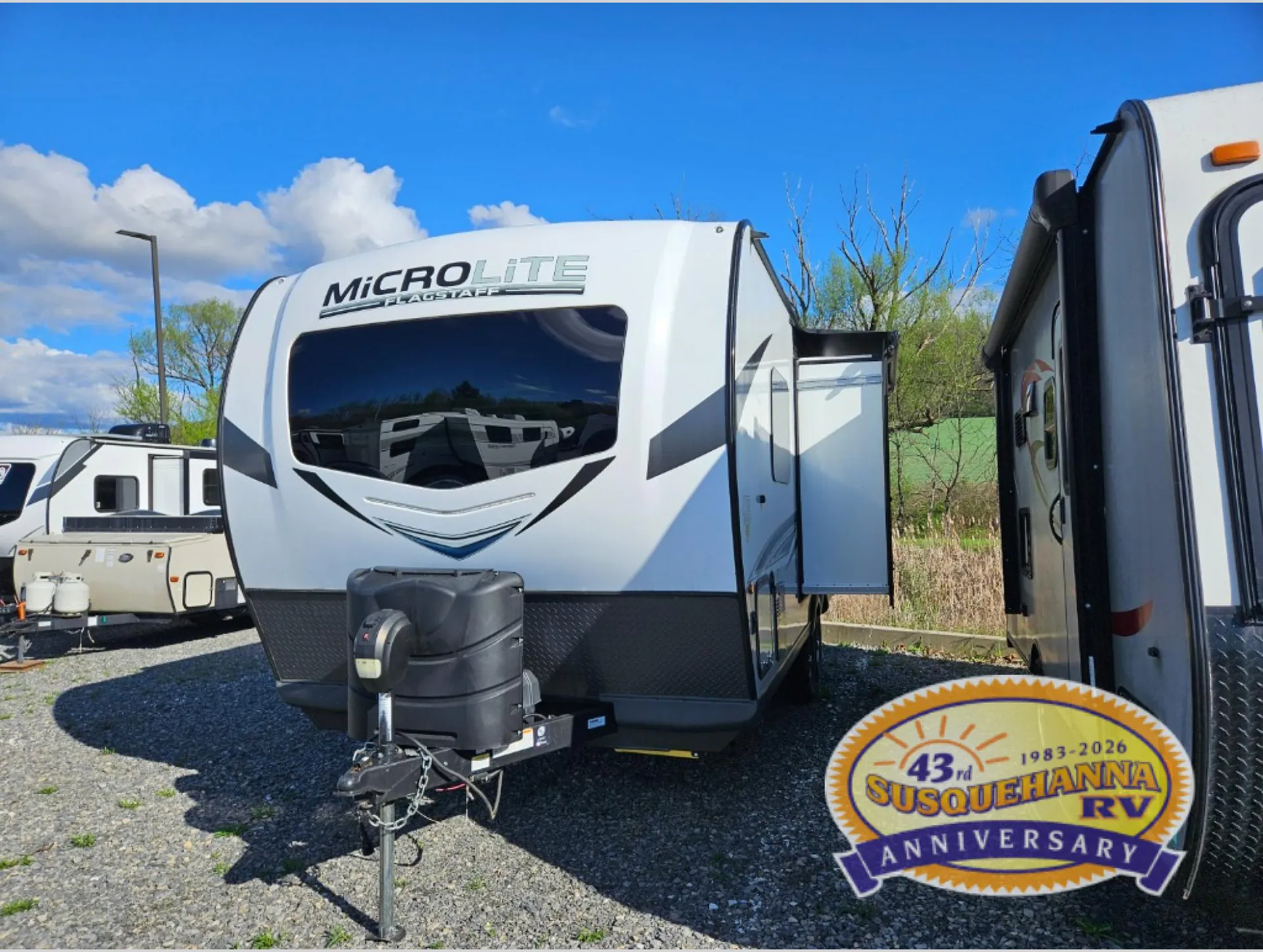 2021 Forest River Flagstaff Micro Lite 21FBRS - Photo 3