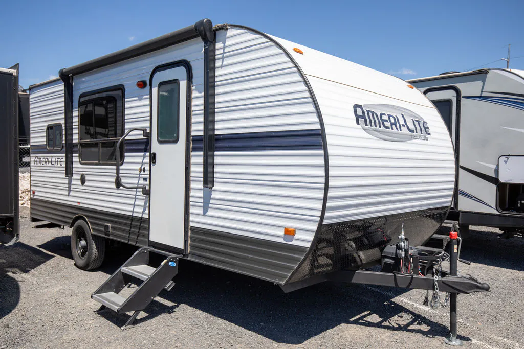 2022 Cruiser RV Shadow Cruiser 240BHS - Photo 3