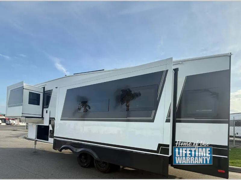2026 Brinkley Model Z 3100 - Photo 4