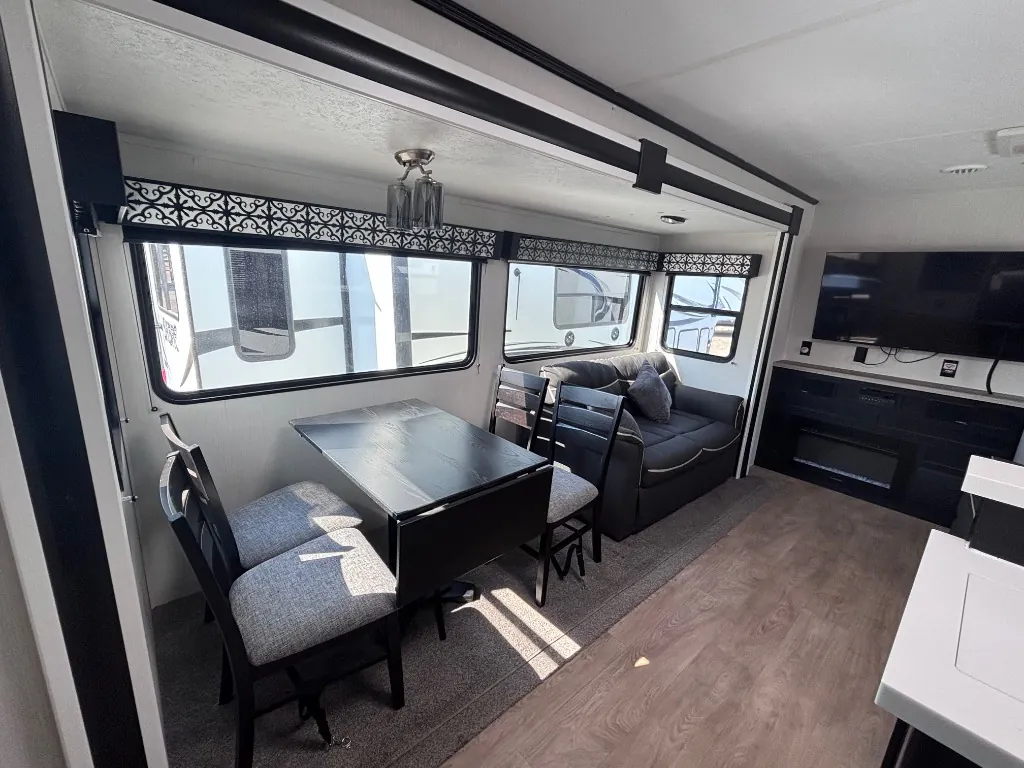 2021 Forest River Wildcat Maxx 282RKX - Photo 4