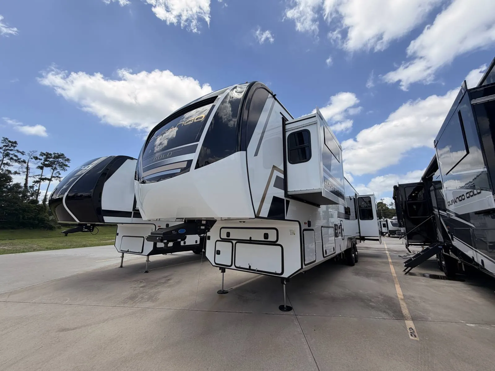 2027 Kz-rv Inc DURANGO GOLD 393MKF - Main photo