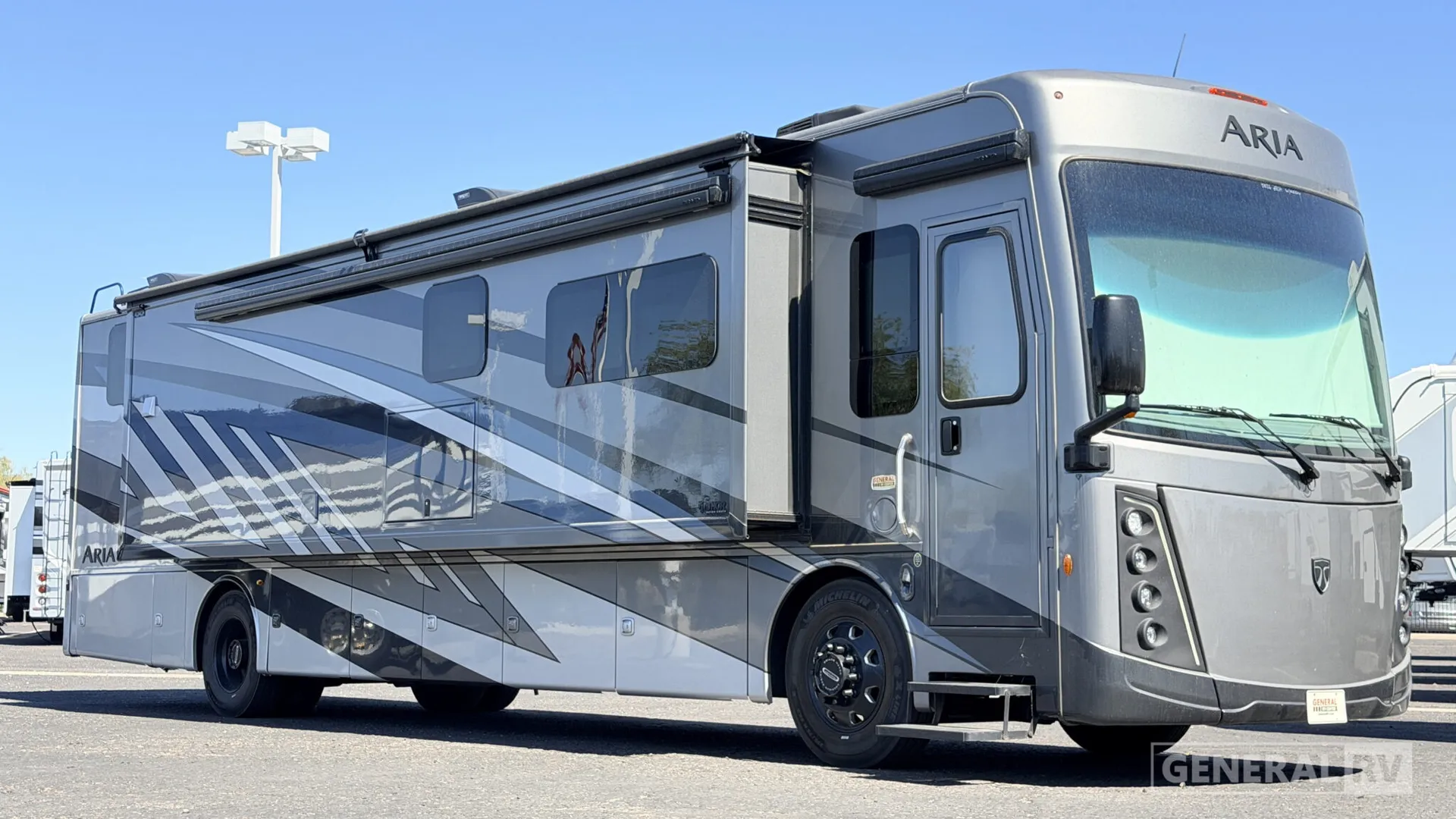 2026 Thor Motor Coach Aria 3901 - Photo 2