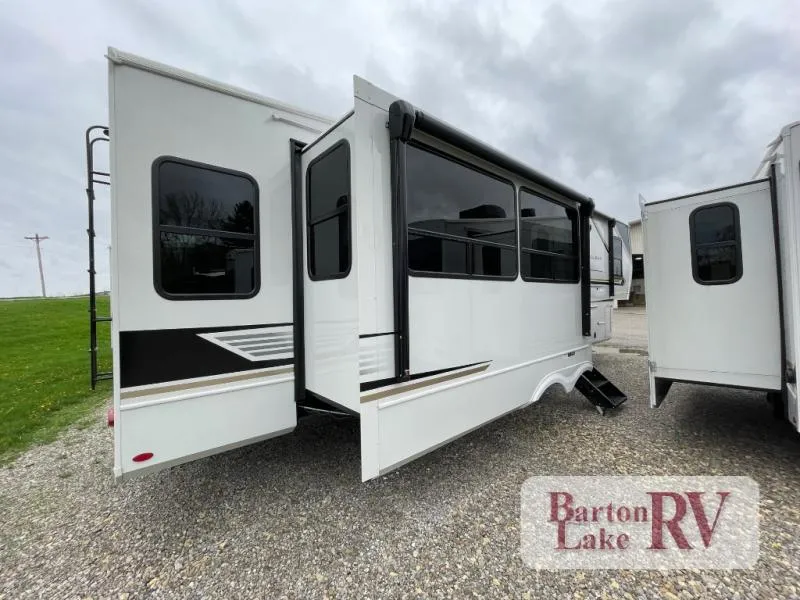 2026 Keystone Cougar 316RLS - Photo 3