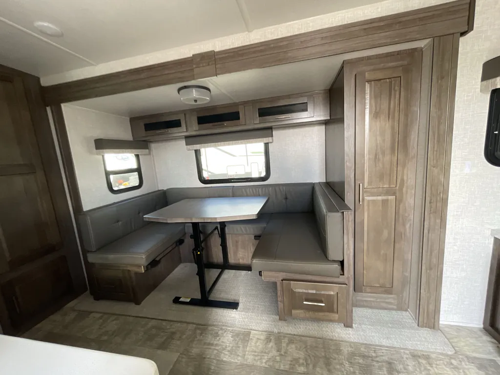 2023 Forest River Flagstaff Micro Lite 25BRDS, Photos photo 3